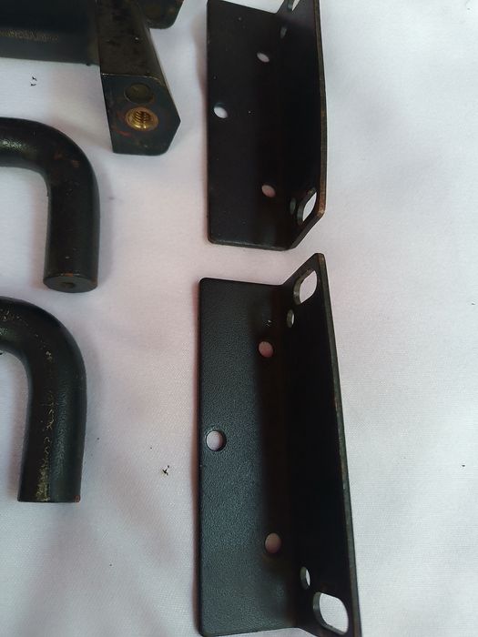 Mânere plastic /metal și colțare calitative