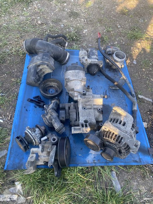 Dezmembrez bmw e60 2.2 i