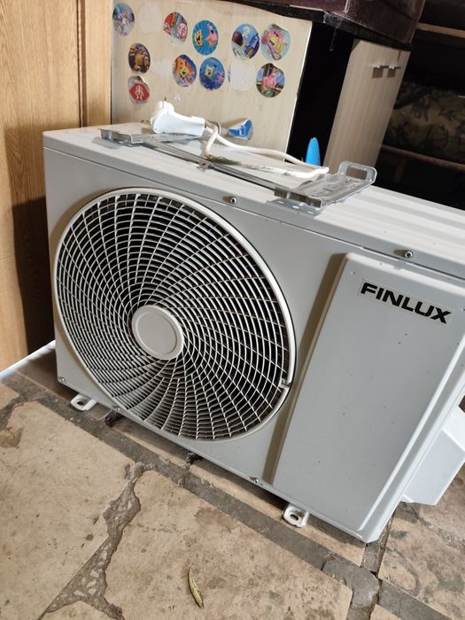 Климатик  Finlux 12 BTU