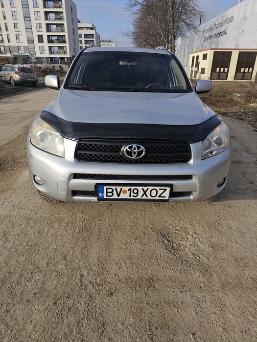 Toyata rav4  benzină +gpl