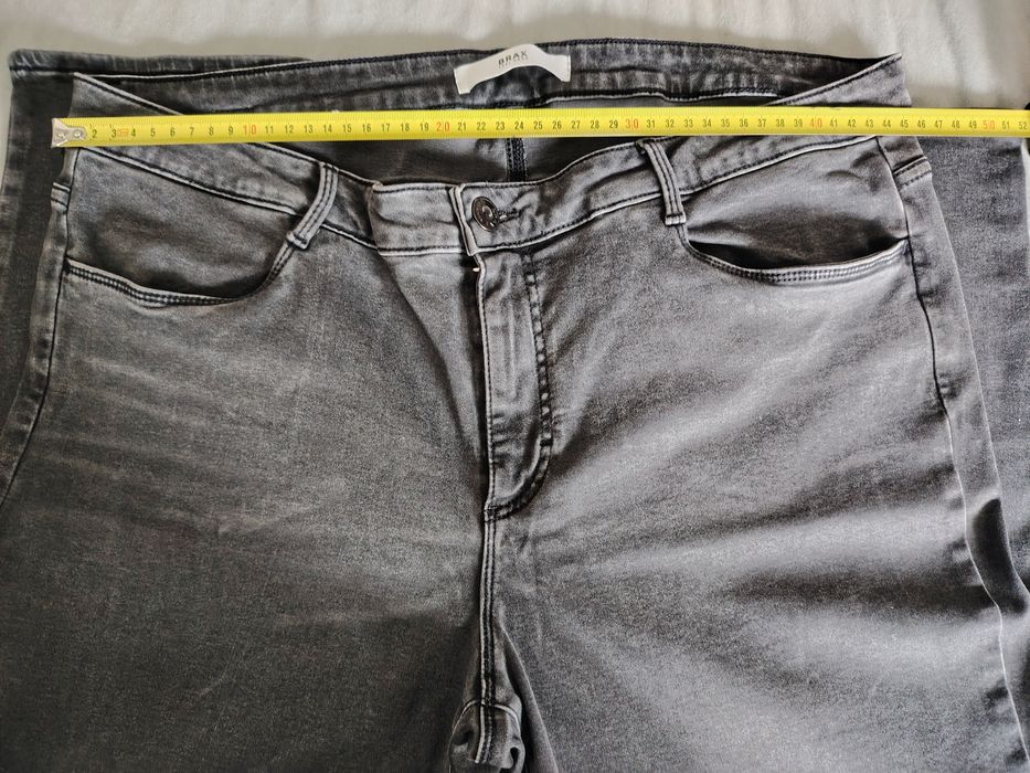 Blugi  denim elastic Brax