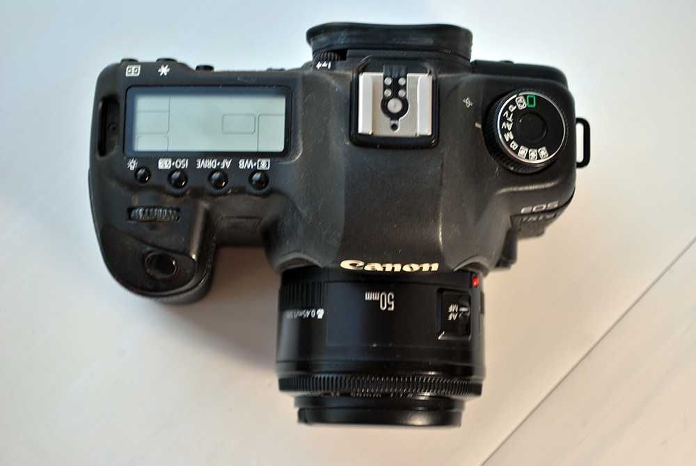 Фотоаппарат зеркальный Canon 5D mark2