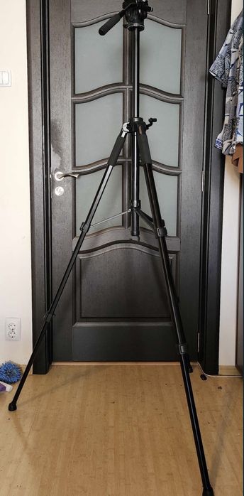 CANON 4000D WIFI +2 obiective+card 128gb+ghiozdan+trepied