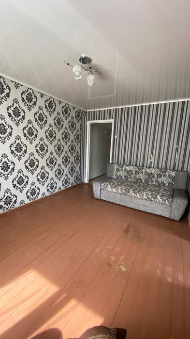 Продам двух ком квартиру