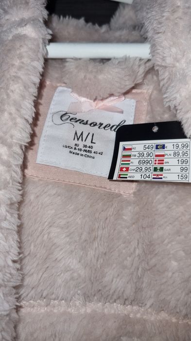 Halat pufos roz pudra cu gluga si urechiuse