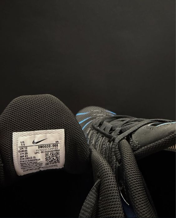 Nike Air Max Plus Black/University - 41,45,46