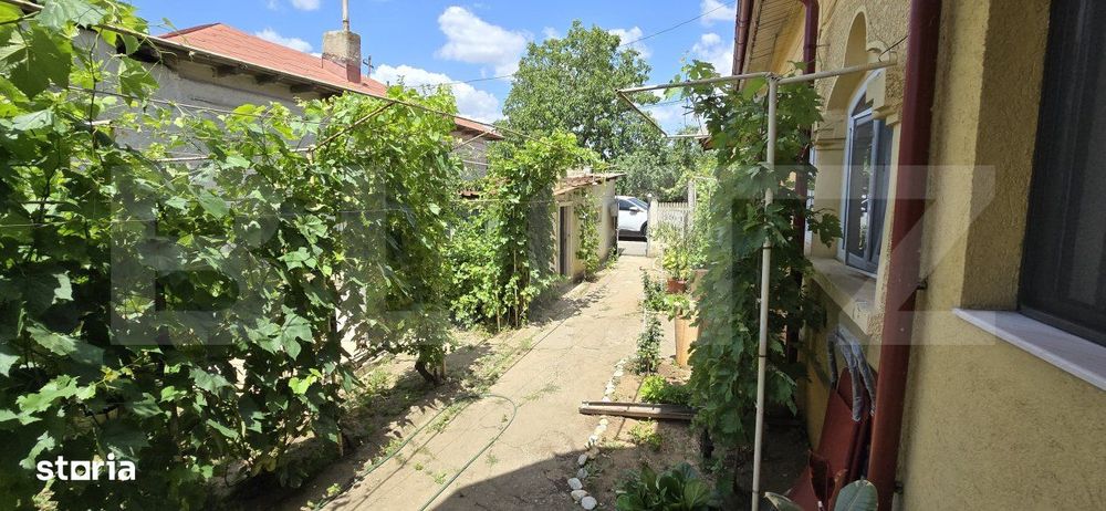 Gospodarie completa, ideala pentru familie, in zona Carcea - Primarie