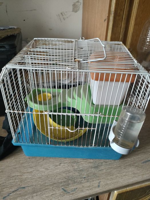 Продам клетку для джунгариков