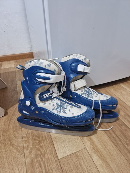 Коньки Action срочно