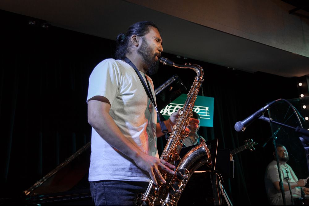 Саксофонист на ваш праздник