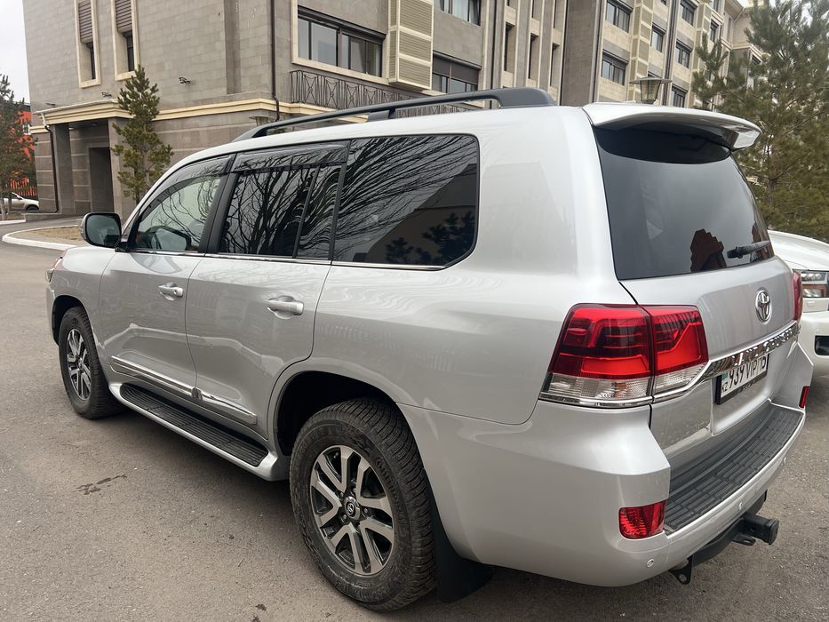 Продам Тойота Land Cruiser