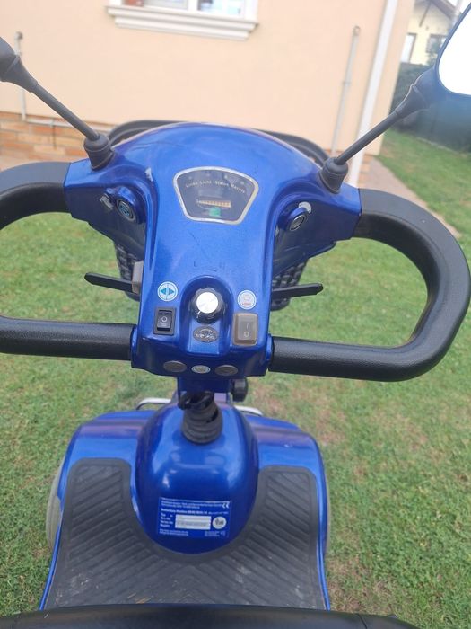 Cărucior electric