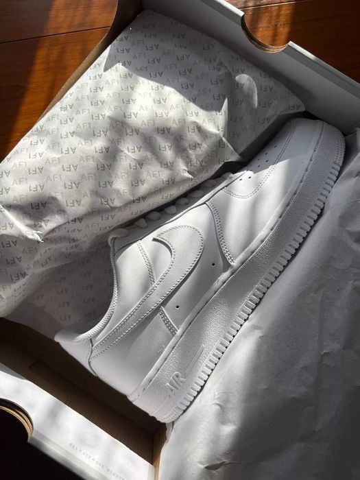 Nike Air Force 1 Triple White 07 (36-47 номер)