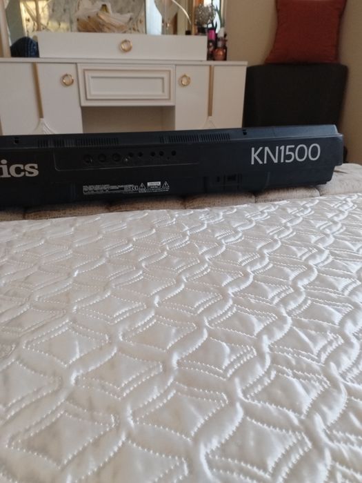 Продава се Клавир Техникс