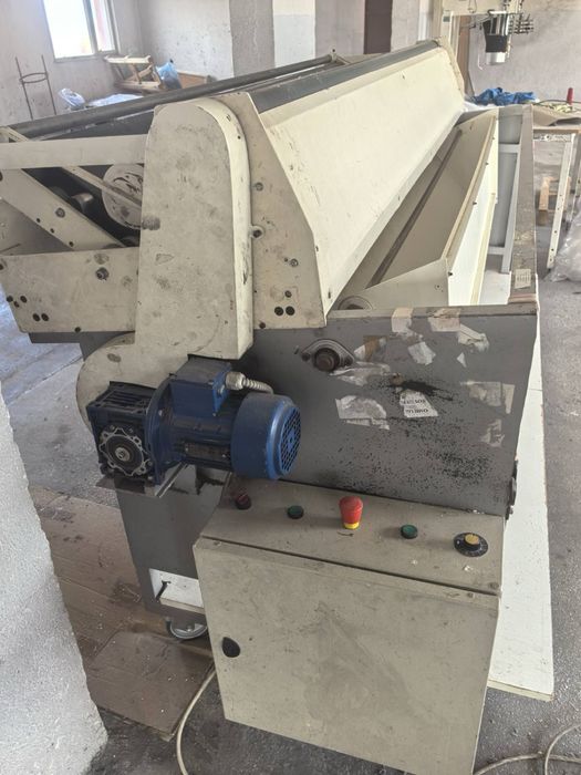 Машина за размотаване на плат