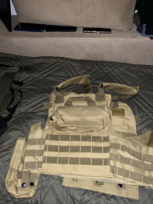 Еърсофт РЕПЛИКИ и екипировка