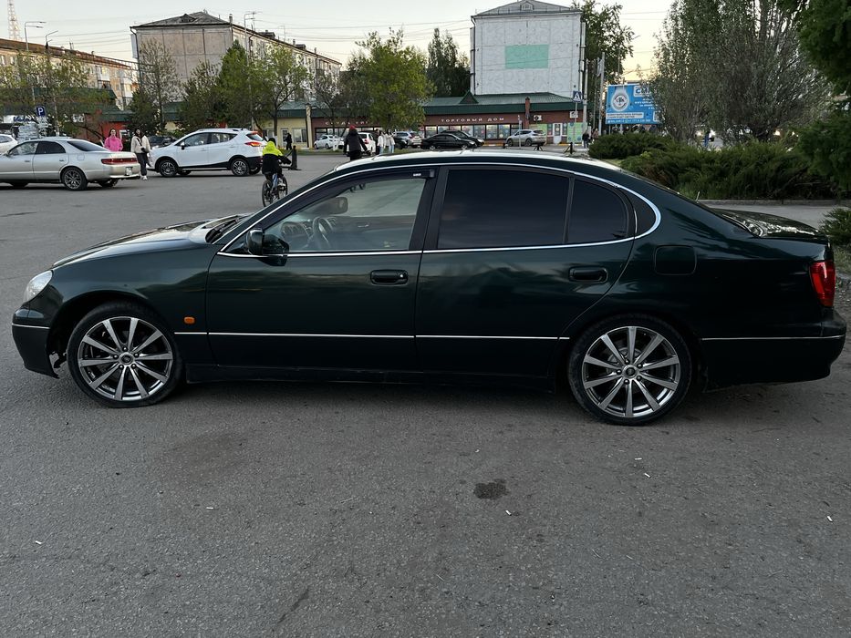 Lexus GS300  продам