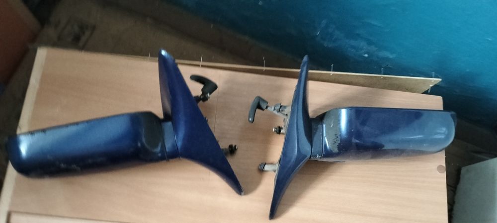 Продам боковые зеркала в хорошем состоянии