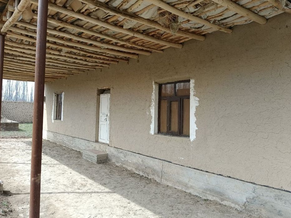 Участка 3 хонали 16 сотих срочно сотилади