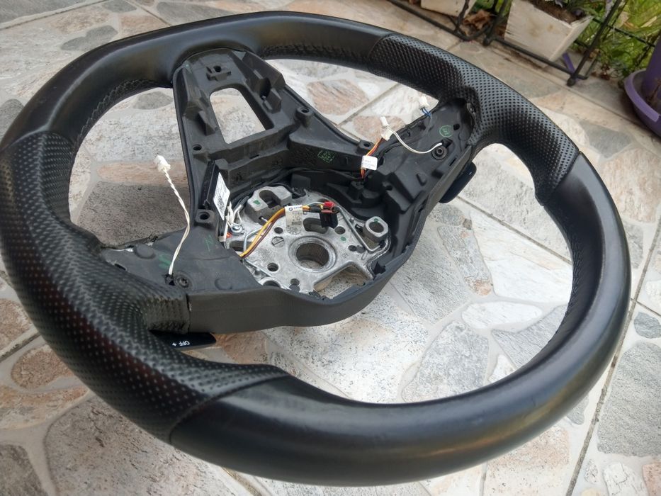 Волан за VW GOLF 8 с подгряване