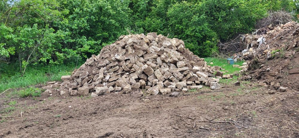 Дялани камъни за стени и огради