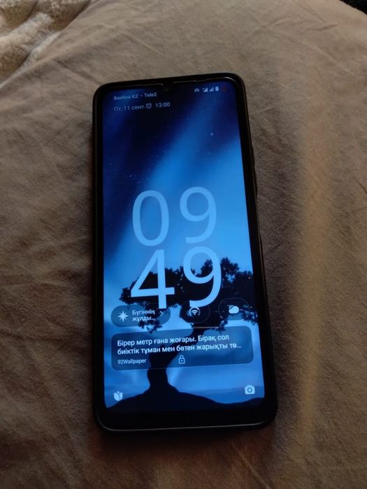 Продам Poco c61 стоит стекло шпион и чехол новый