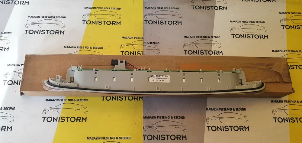 Lampa frana hayon Opel Zafira C nou, gm 13278789