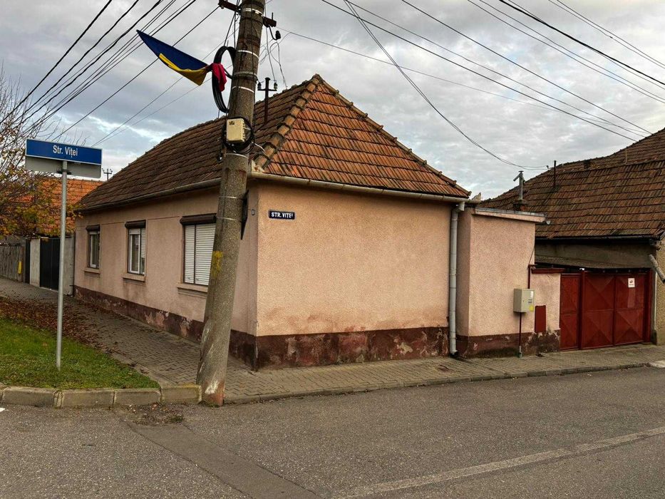 Casa de vanzare zona Stadionului