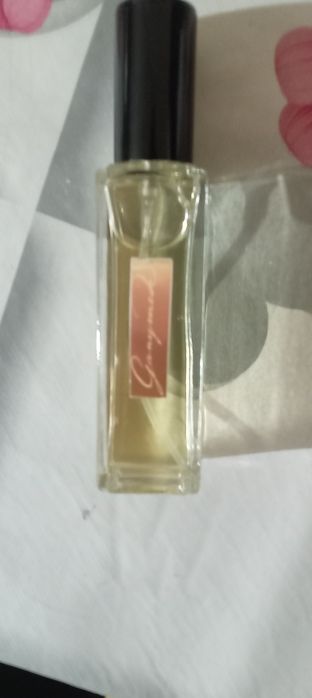 Продам парфюм разный