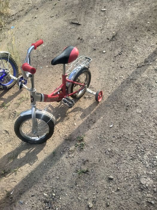 Велосипед детски красныи