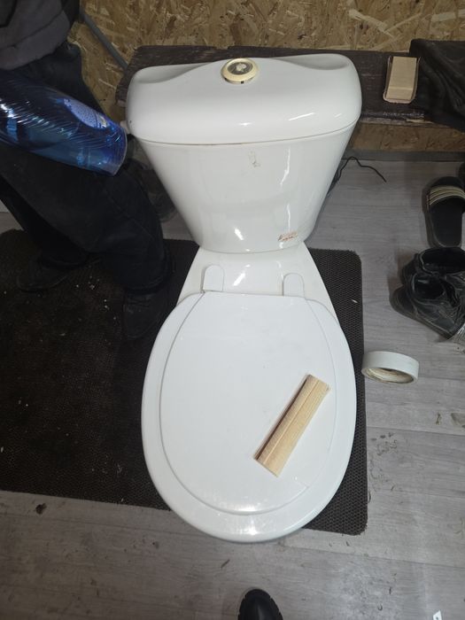 Унитаз в отличном состоянии