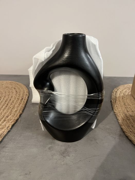 Set de vaze ceramice incrucisate cu flori - noi