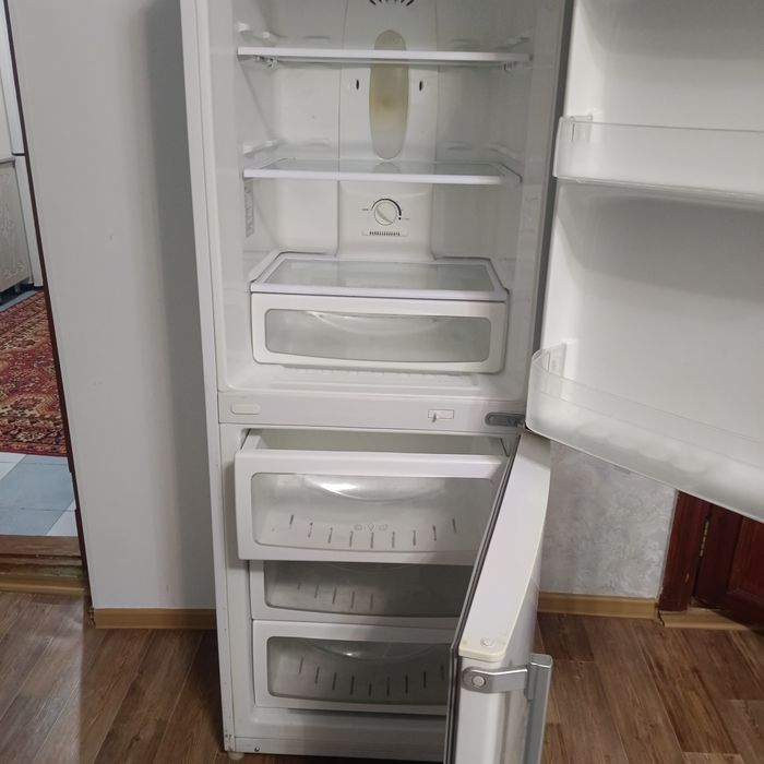 Срочно продается холодильник