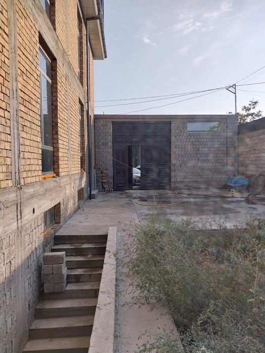 Срочно ховли сотилади