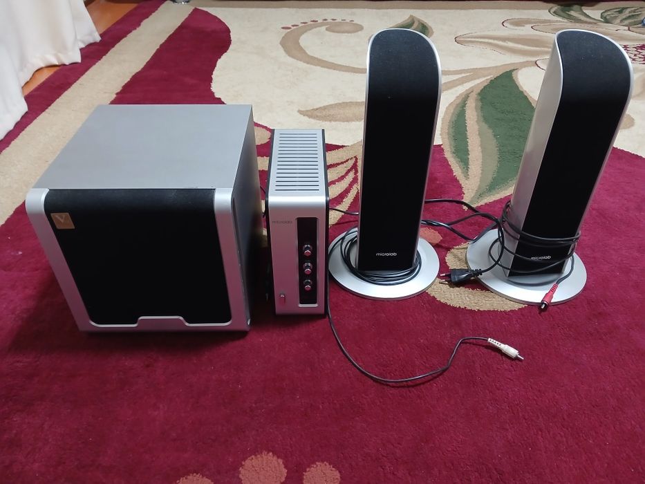 Продам колонки microlab