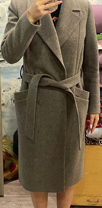 Продам женское пальто. Верхняя одежда.