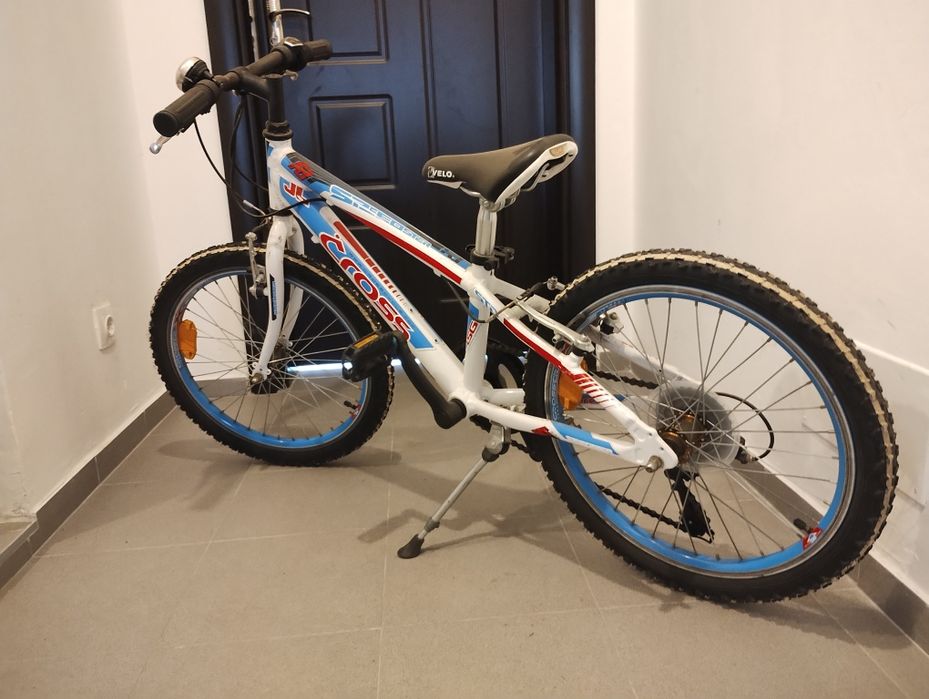 Продава се BMX SUNDAYS  и детско колело  CROSS SPEEDSTER