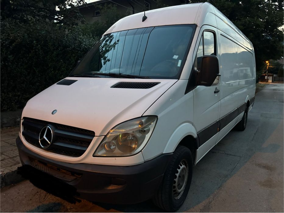 Транспортни услуги с бус  4.78м вътр мебели багаж строителни материали