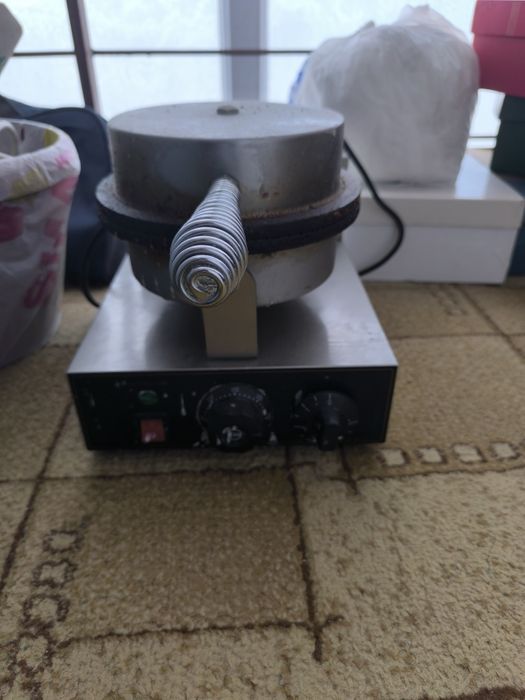 Электро вафельница