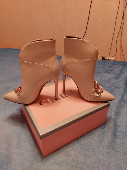 Продам кожаные полусапожки.