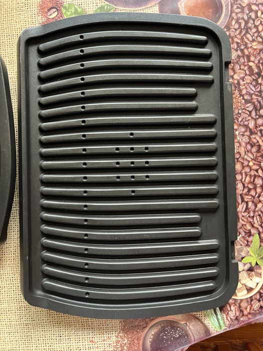 Грил Tefal OptiGrill+ – автоматичен смарт грил, отлично състояние