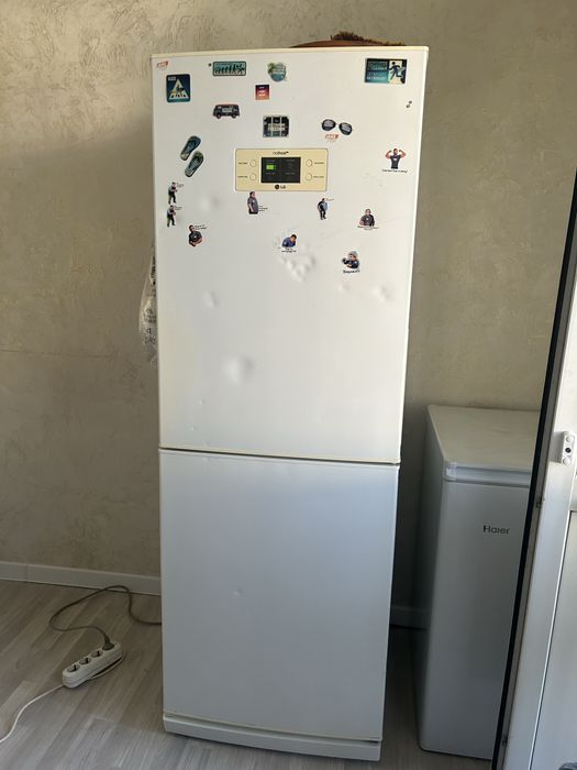 Холодильник рабочий LG