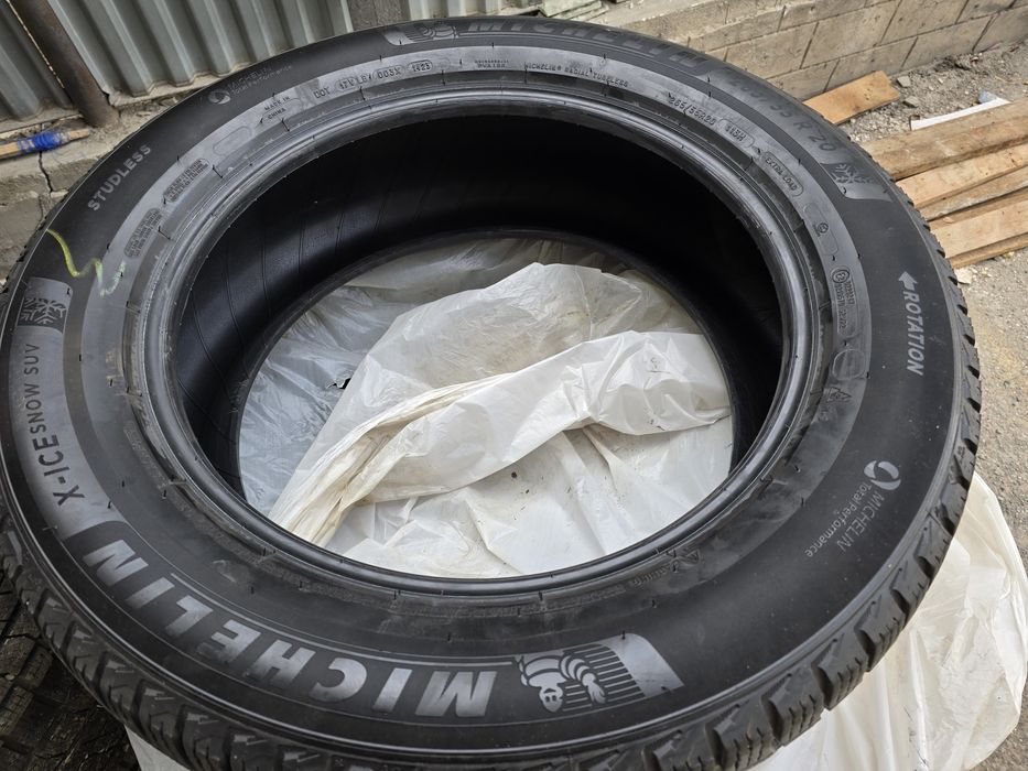 Michelin x ice snow 113H 265.55.R20
