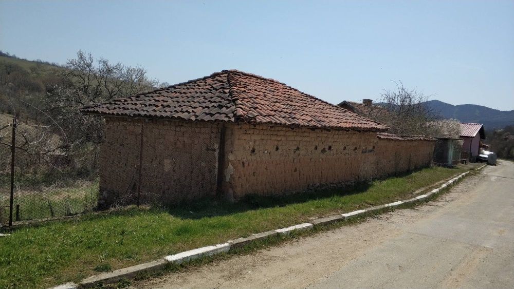 Продава се Парцел в Казанлък - 600 кв.м за 28 €/кв.м - Снимка #5