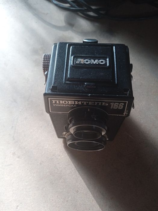 Фотоаппараты зенит, любитель продам