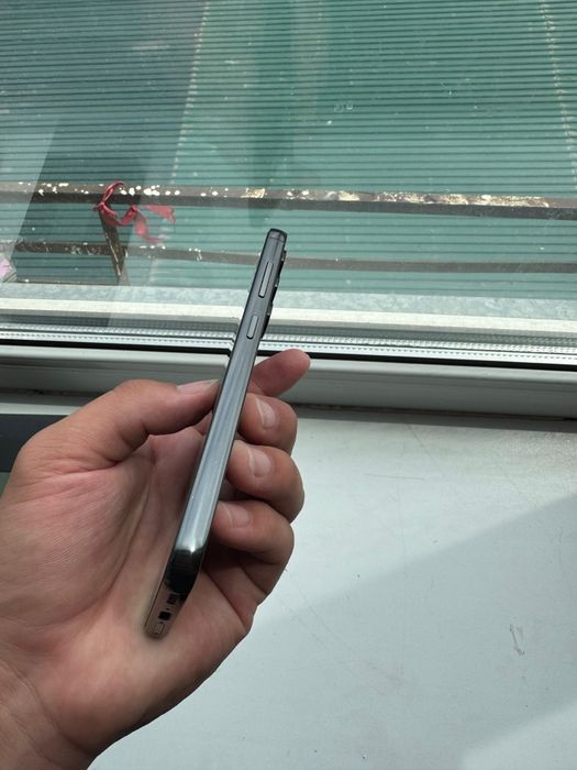 Продам samsung galaxy s23