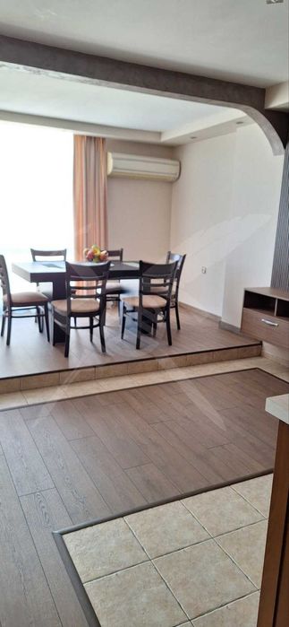 Двустаен - Възраждане