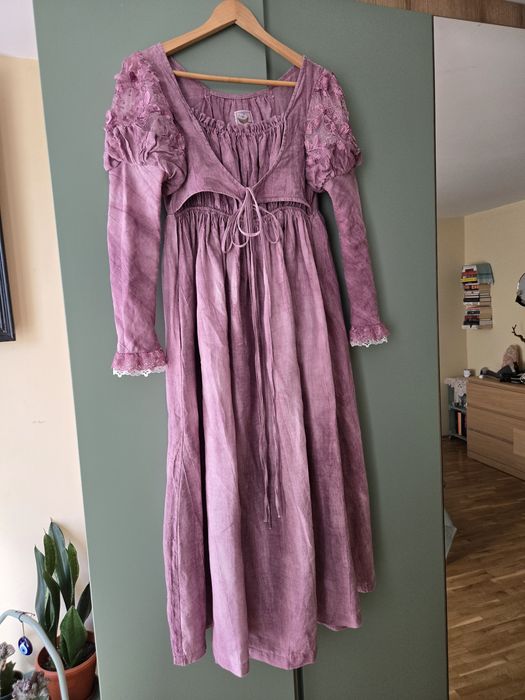 Ленена Рокля Linennaive