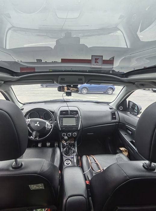 Vând Mitsubishi asx 4x4
