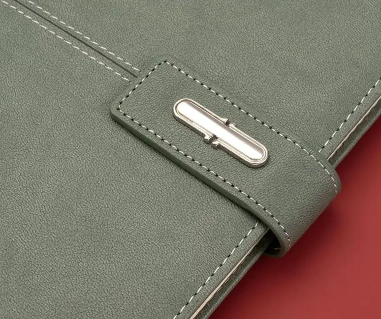 Подарочный набор с термосом, ручкой и блокнотом